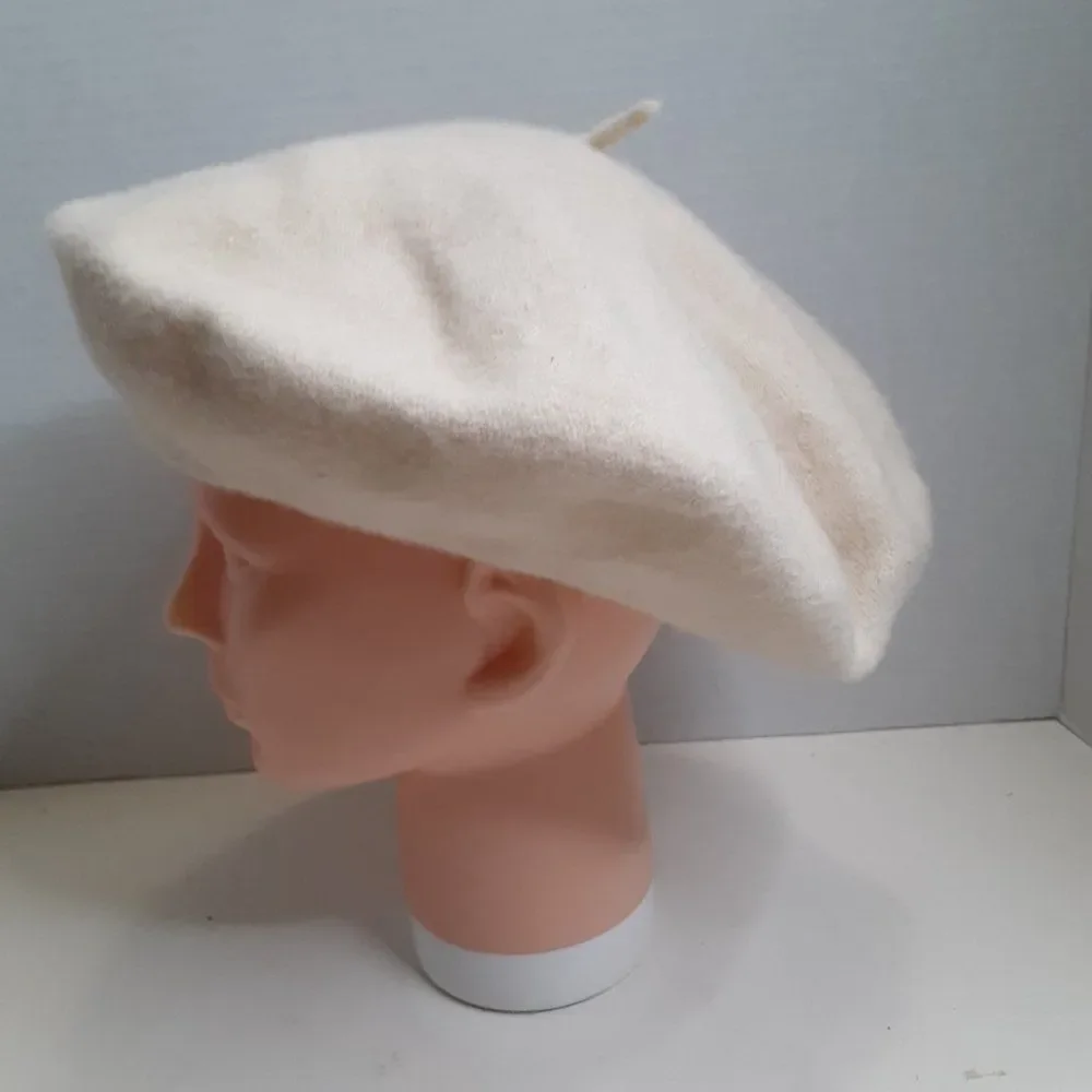 Vintage Cream Wool Women's Beret Flat Hat